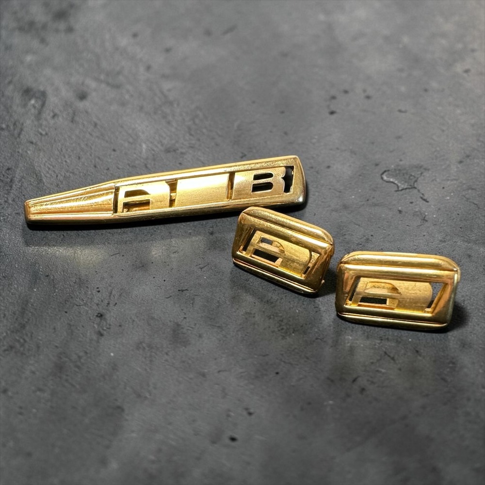 Vintage Anson Gold Tone Initial Tie Clip Cufflinks Set Monogram AB